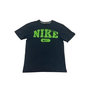 2000's Green and Navy Center Swoosh Nike Short Sleeve Tee